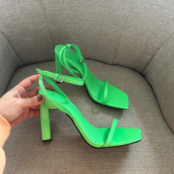 NWOT: Marc Fisher Arthur Strappy Heel - Picture 1 of 7